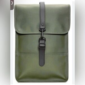 🌧️ Rains NWT Rains Backpack 🌧️